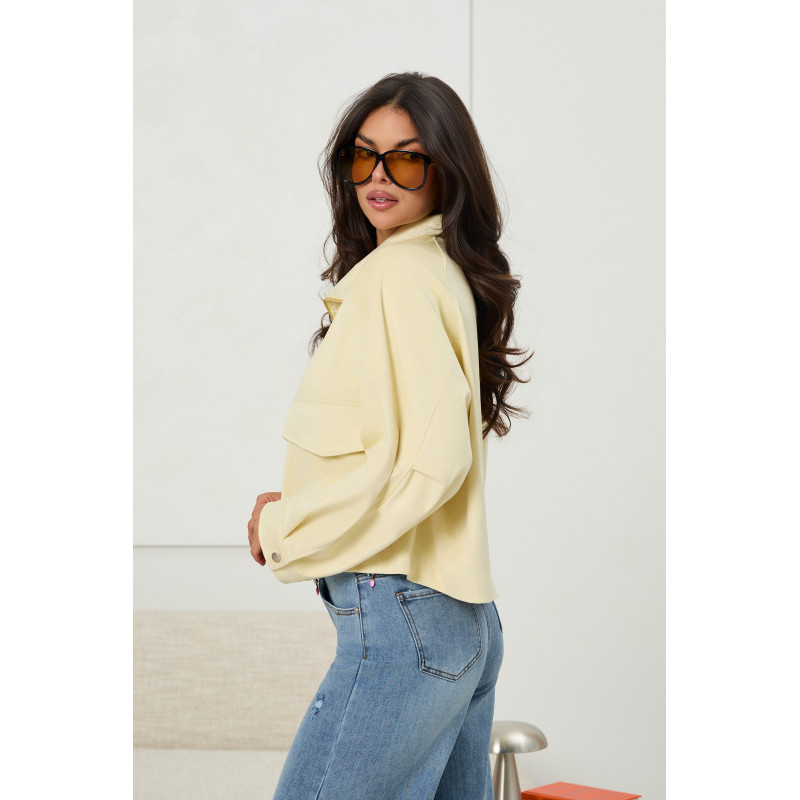 Zamszowa kurtka oversize z kieszeniami — zdjęcie 16