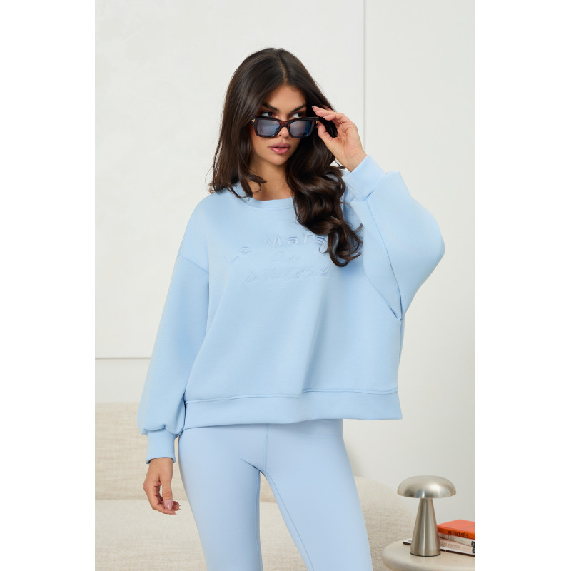 Oversizowa bluza z haftowanymi napisami — zdjęcie 6